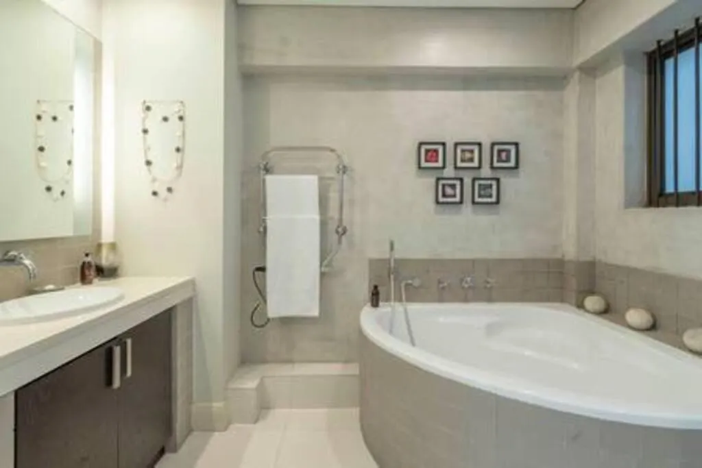 Cape Town City - Stunning 2 Bed - Iconic Views