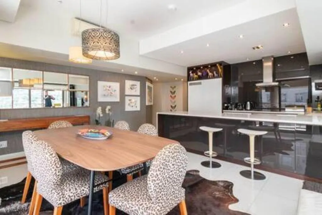 Cape Town City - Stunning 2 Bed - Iconic Views